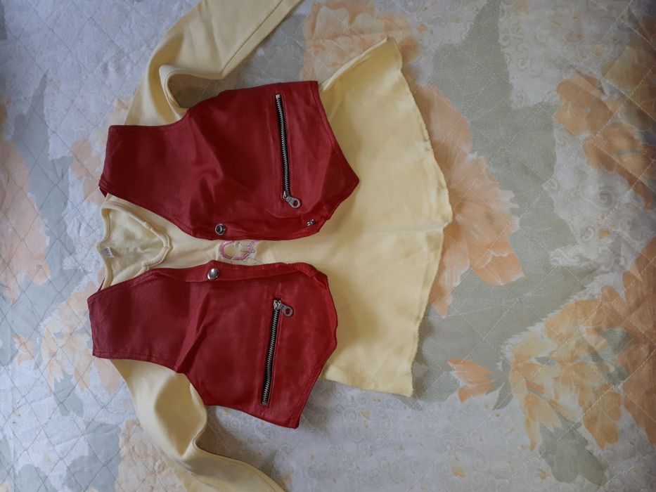 Детска блузка с кожено елече