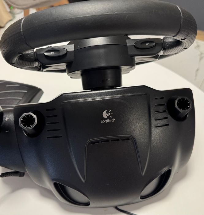 Logitech Driving Force GT