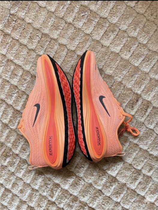 Adidasi Nike ZoomX