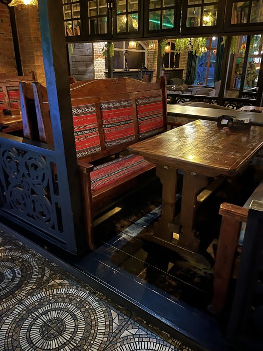 Столы с диванами комплект