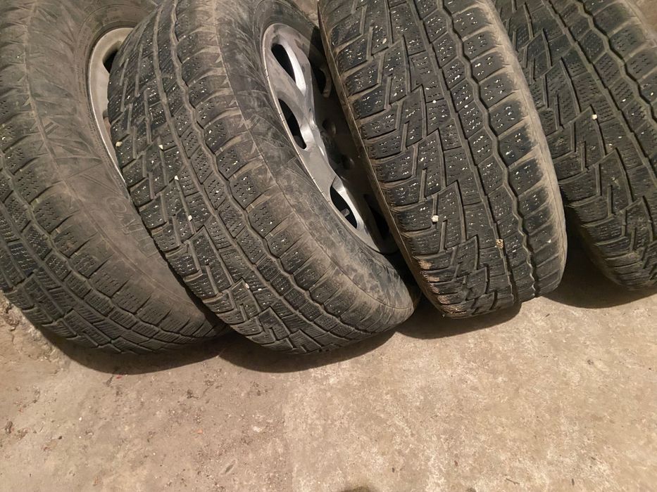 Зимни гуми за Ауди А4 205/65 R16