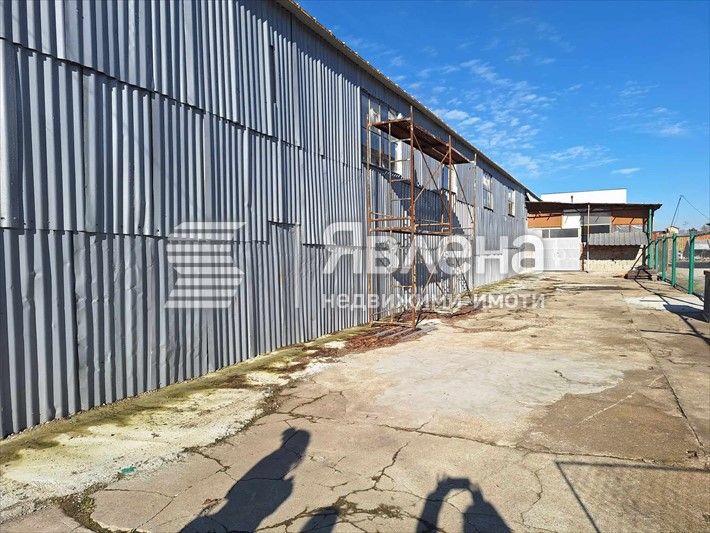 Продава се Склад в Ямбол, Промишлена зона - 2896 кв.м за 265 €/кв.м - Снимка #5