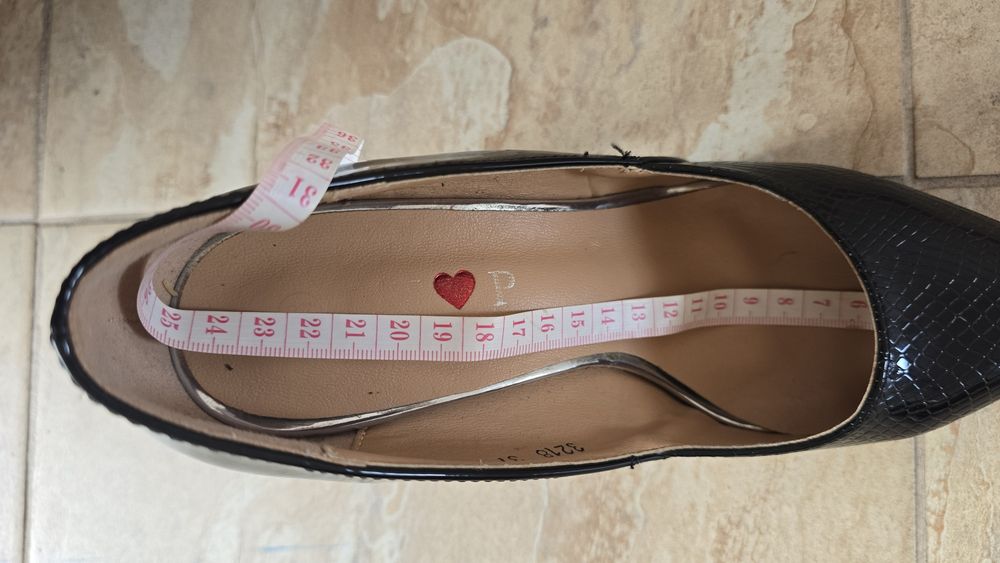 Pantofi eleganti