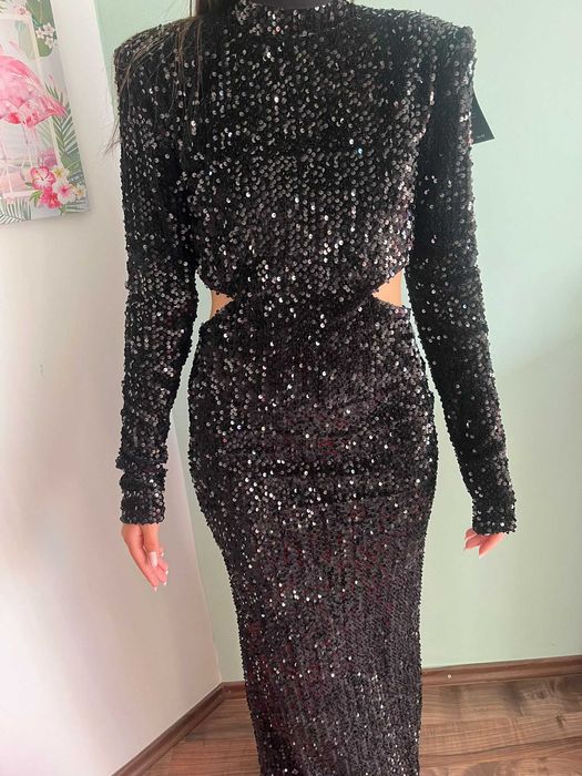 Rochie neagra cu paiete