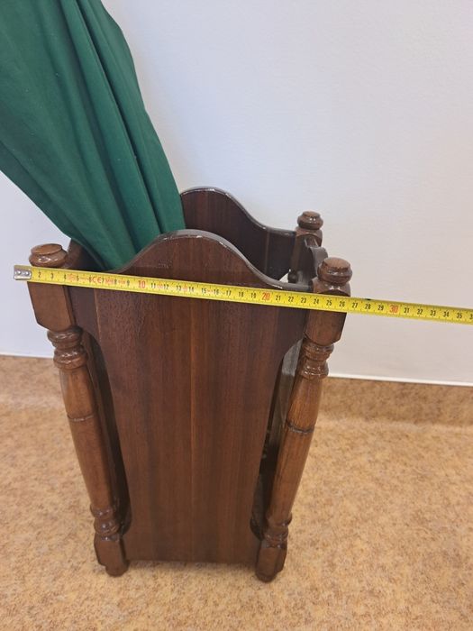 Suport de umbrele, lemn, 50 lei