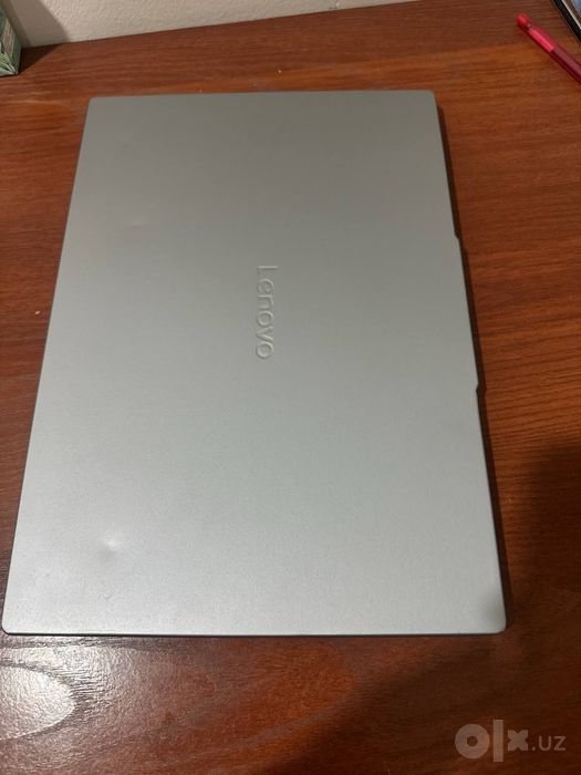 Lenovo IdeaPad slim 3