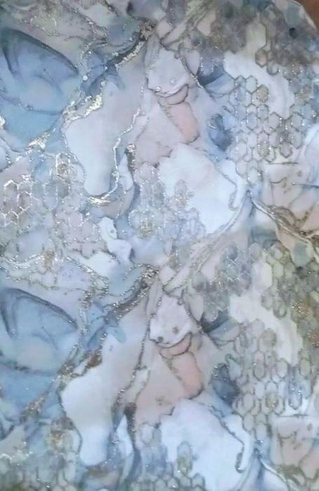 Продам обои новые