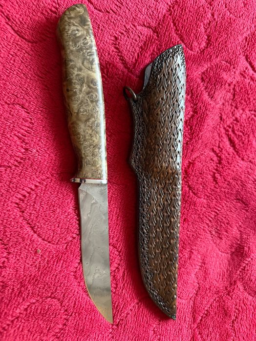 Нож стомана Damasteel