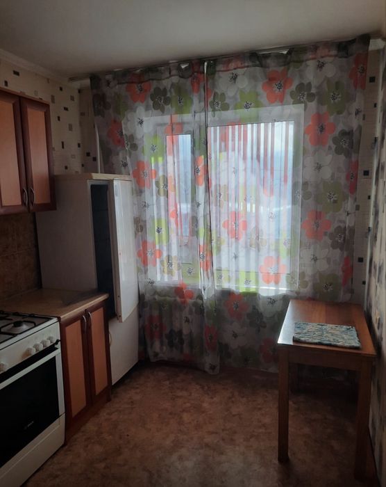 Сдается 2 комн квартира район Кристалла