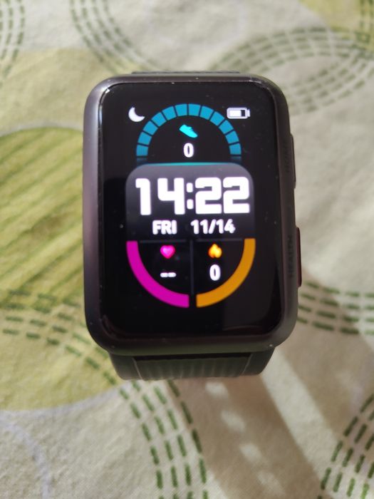 Продавам часовник