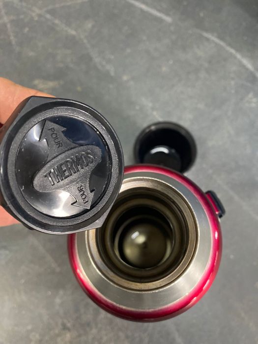 Thermos rezistenta 24h cald /rece