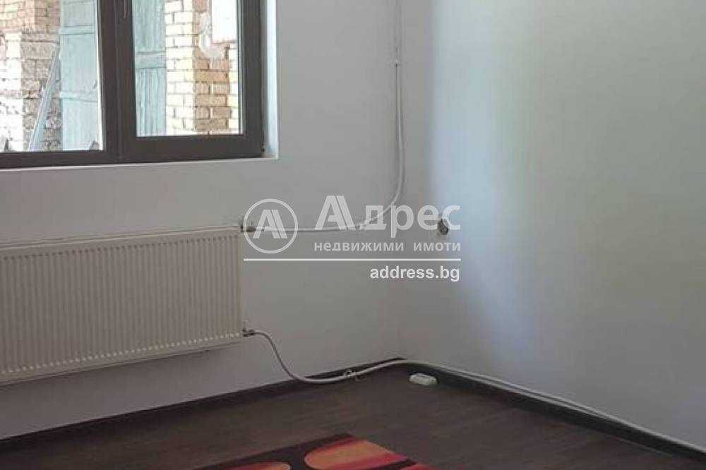 Продава се Къща в с. Пороище, Област Разград - 145 кв.м за 880 €/кв.м - Снимка #7
