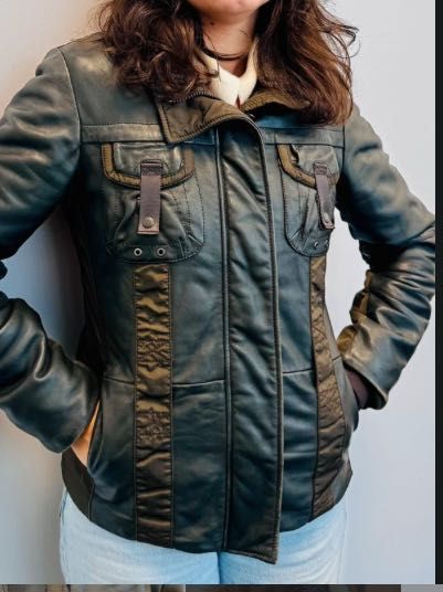 Geaca de piele superba, marimea S-M, culoare verde/kaki