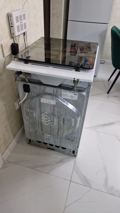 Продам газ плиту