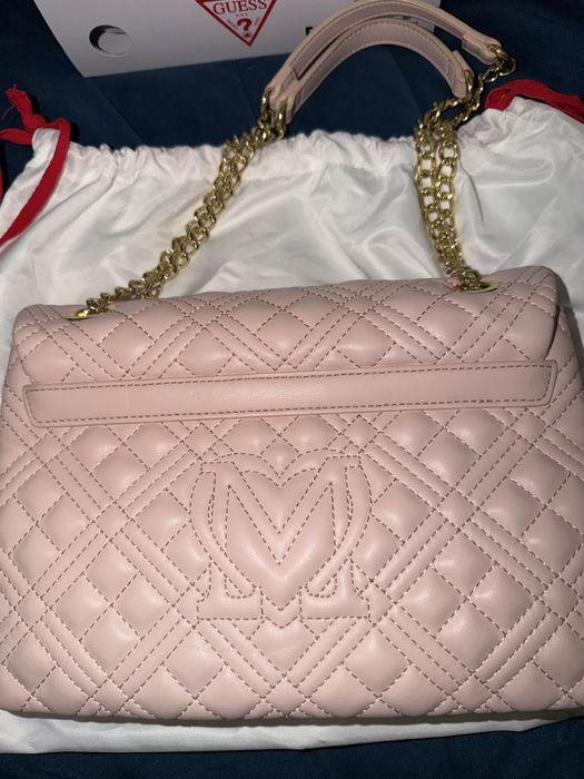 Чисто нова чанта Moschino