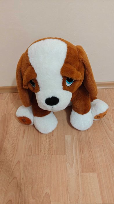 Плюшено куче с папийонка на точки, кафяво и бяло и Клоун кукла