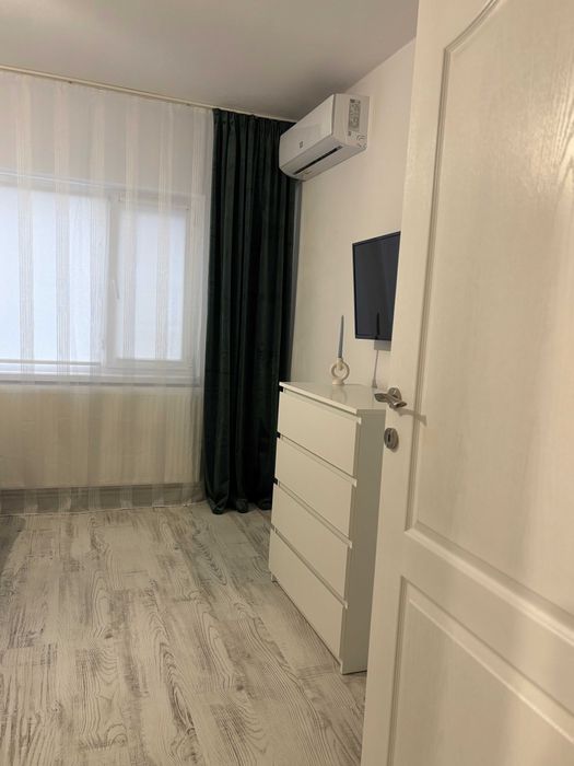 Proprietar, inchiriez apartament decomandat cu 2 camere, George Enescu