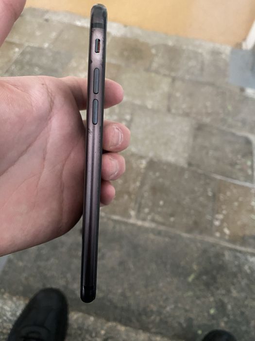 продаю Айфон 8 256гб