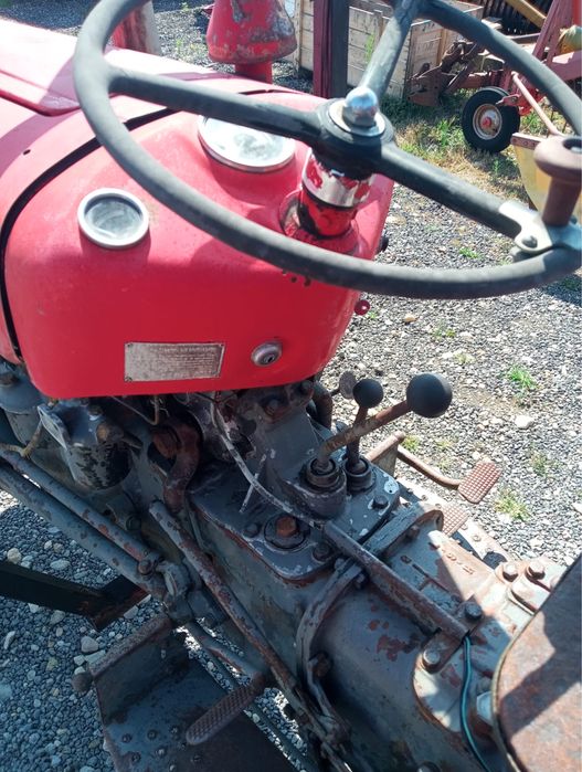 Massey ferguson 135