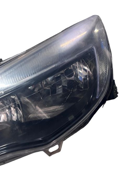 Far Halogen Stanga Opel Astra J Notchback 2018- > 20C190B