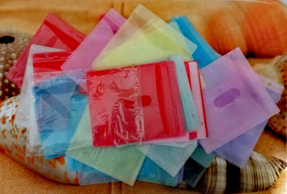 Продаю  новые пакетики для дисков