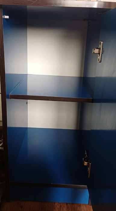 Detskiy mebel sotiladi