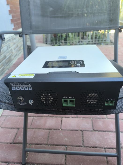 Invertor hibrid 24v