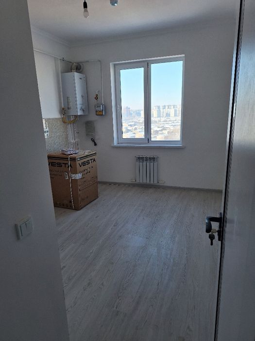 2 xonali kvartira sotiladi