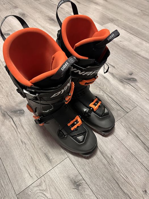 Clapari schi de tura Dynafit Hoji Free 130 in conditii f bune