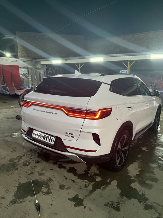 Byd song plyus gibrid