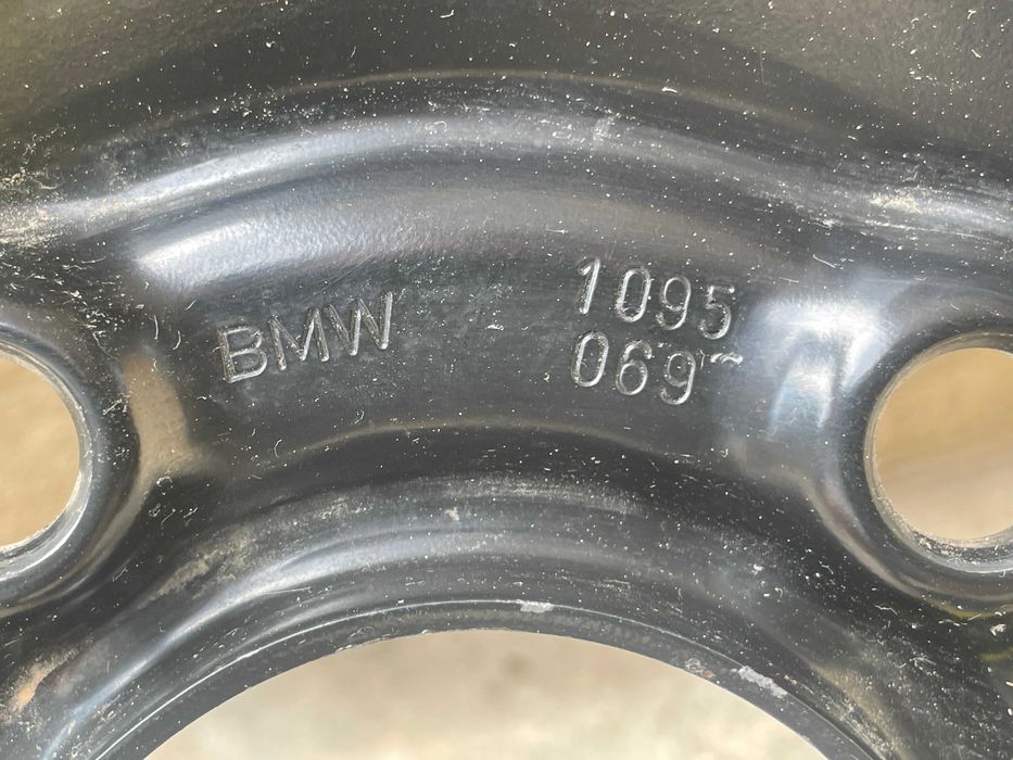 Патерица Резервна гума  T 125/90 R15