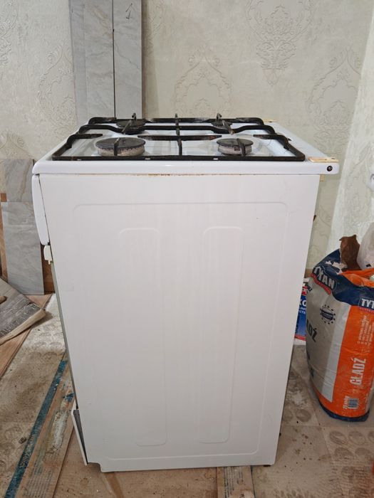 Продам газплиту четырёх комфорочную