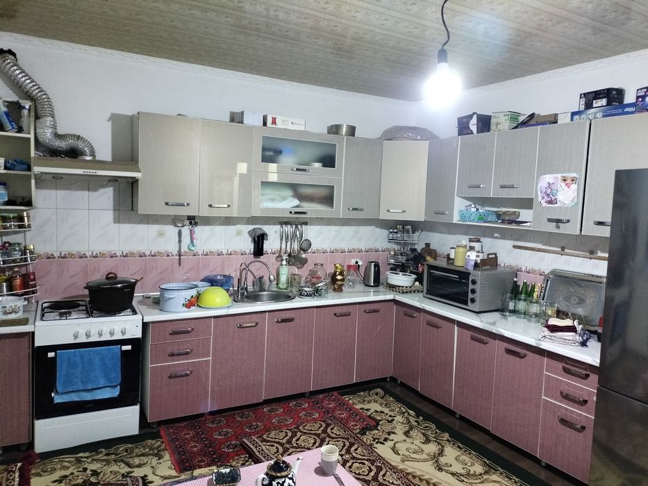 Кухня мебели б/у сотилади