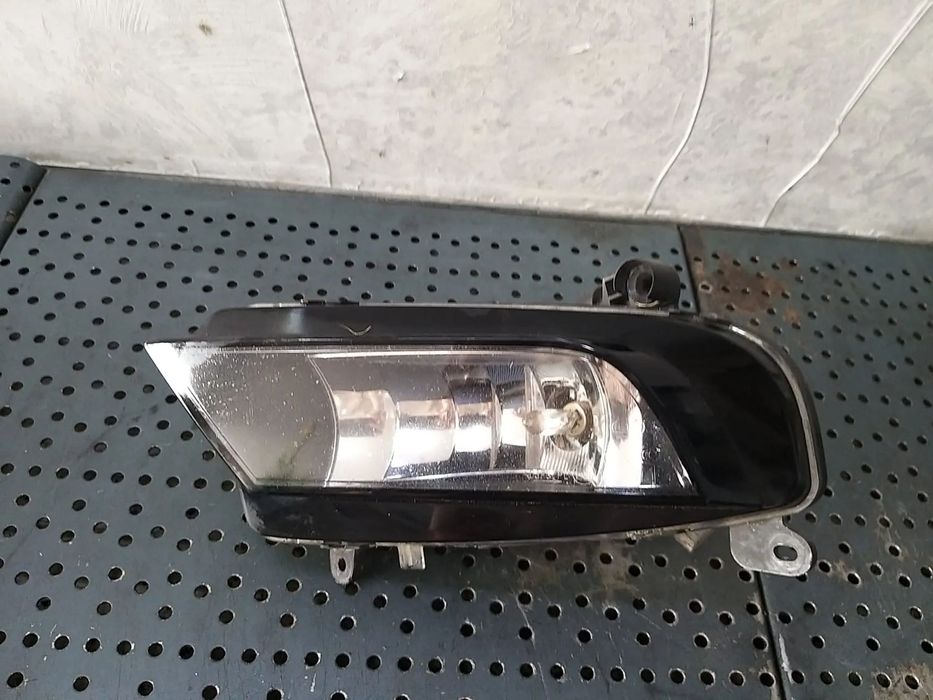 Proiector ceata stanga audi a4 b8 8k facelift 8k0941699