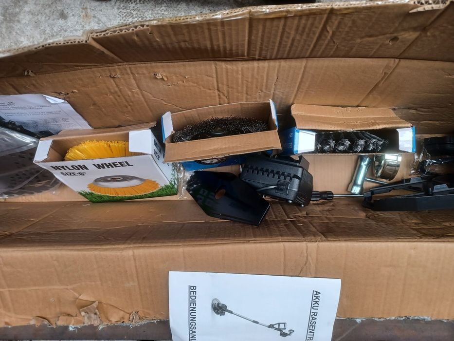 Trimer multifuncțional cu acumulator nou exact ca in poze pret 350 de lei
