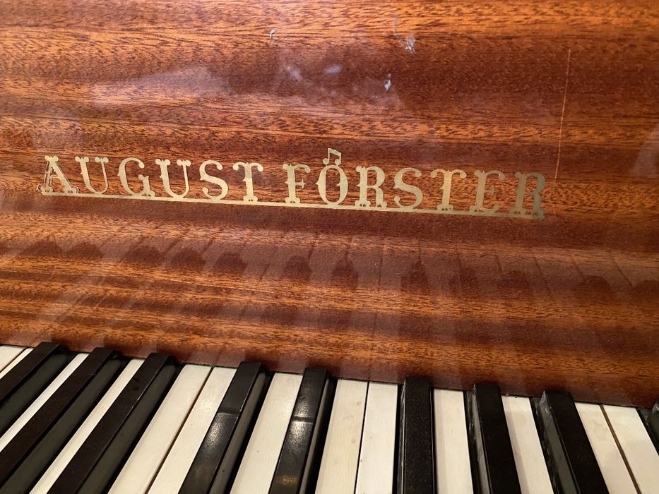 Концертный рояль