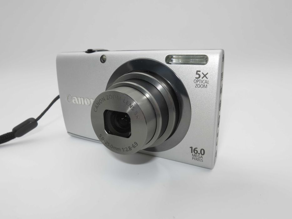 Canon PowerShot A2400 ултра компактен цифров фотоапарат, дигитална камера, 16MP, като НОВА, пълен комплект, работи отлично!