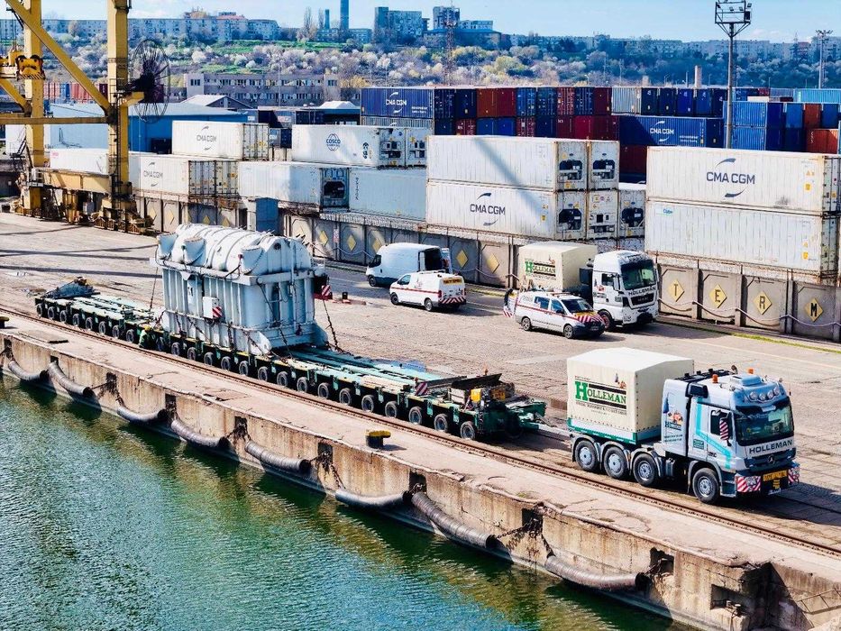 Transport agabaritic project cargo intern si Europa