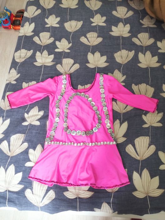 Продается купальник костюм для гимнастики