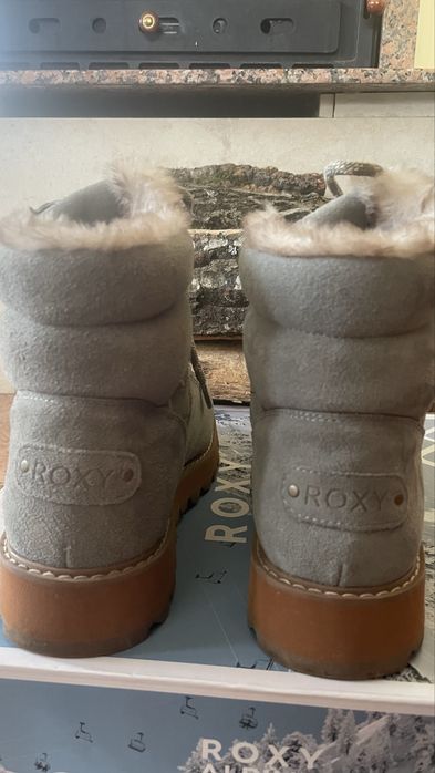 Боти Roxy Bradie