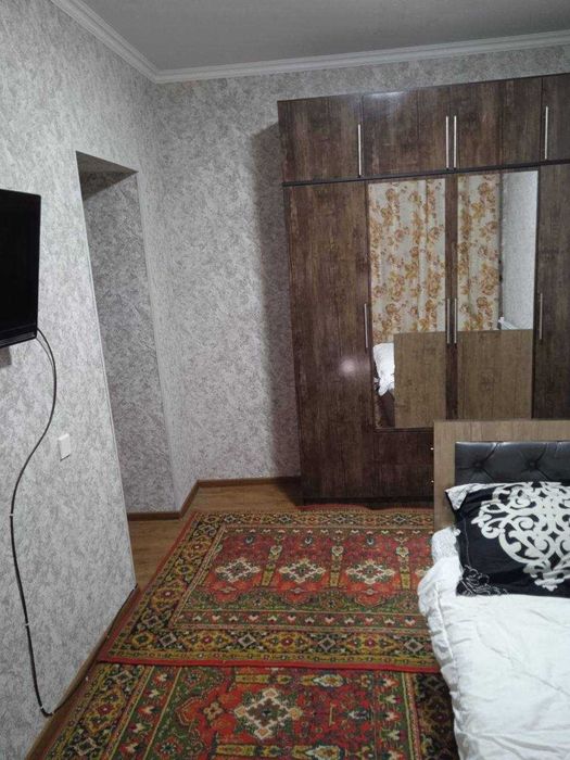 Продаётся уютная 2-комнатная квартира переделанная в 3-комнатную (157)