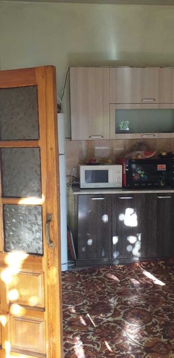 Бирлашган мах. 5 соток 8 хона 2 сан. уй сот. Ипотекага хам бер.