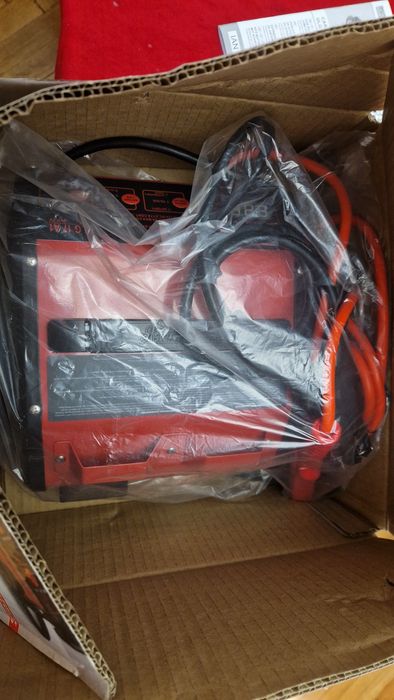 Зарядно стартерно устройство