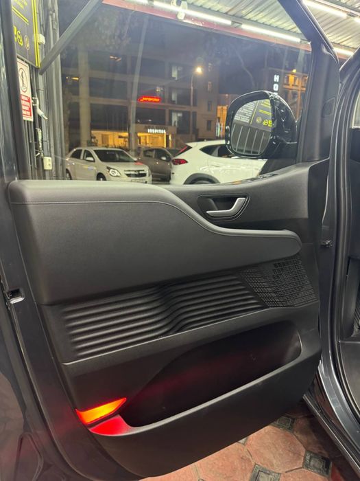 Hyundai STARIA 59700km probeg  2022 yil