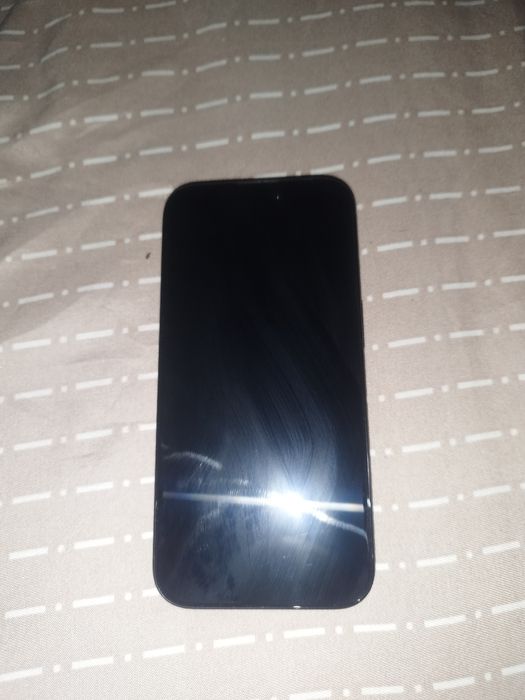 iPhone 15pro 256 baterie 89  telefonul e că nou fac și schimb