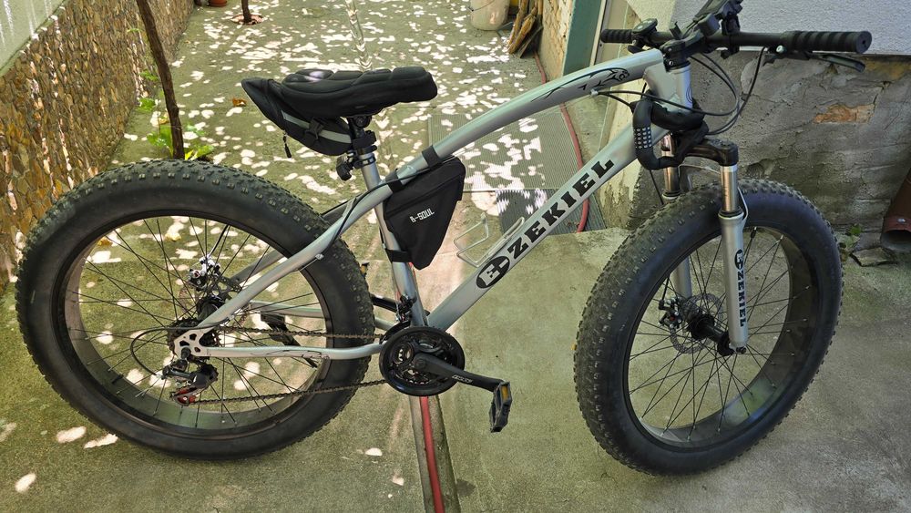 НОВО...Фатбайк, E-zekiel,Shimano,26х4,0