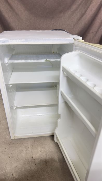 Продам мини холодильник