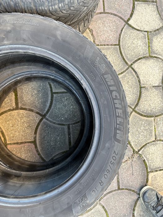 Michelin Alpin 205/60/R16 6 DOT 2x21 2x20