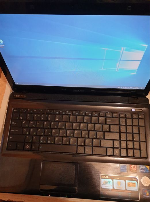 Продам наудбук Asus.