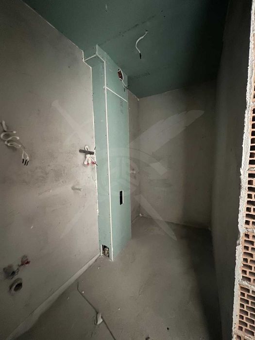 Продава се Тристаен апартамент в Варна, Операта - 84 кв.м за 2453 €/кв.м - Снимка #4